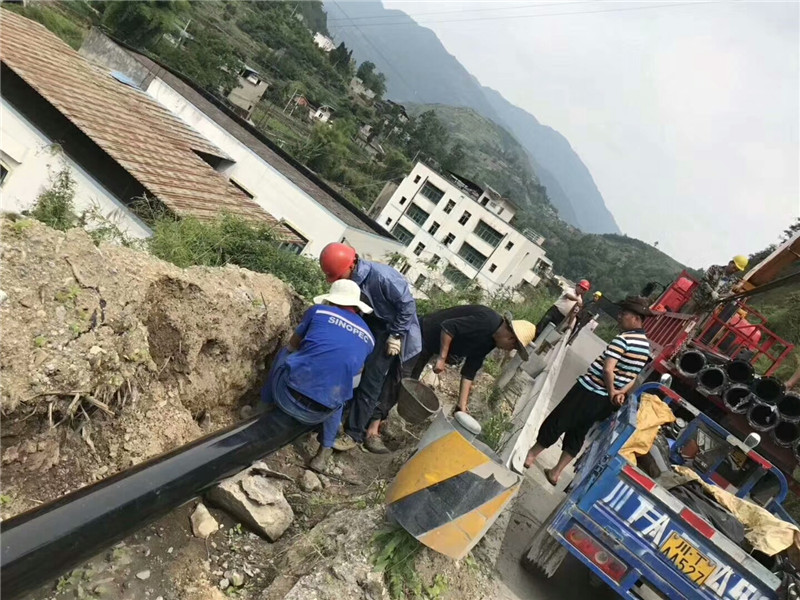 排水涂塑管道 施工现场